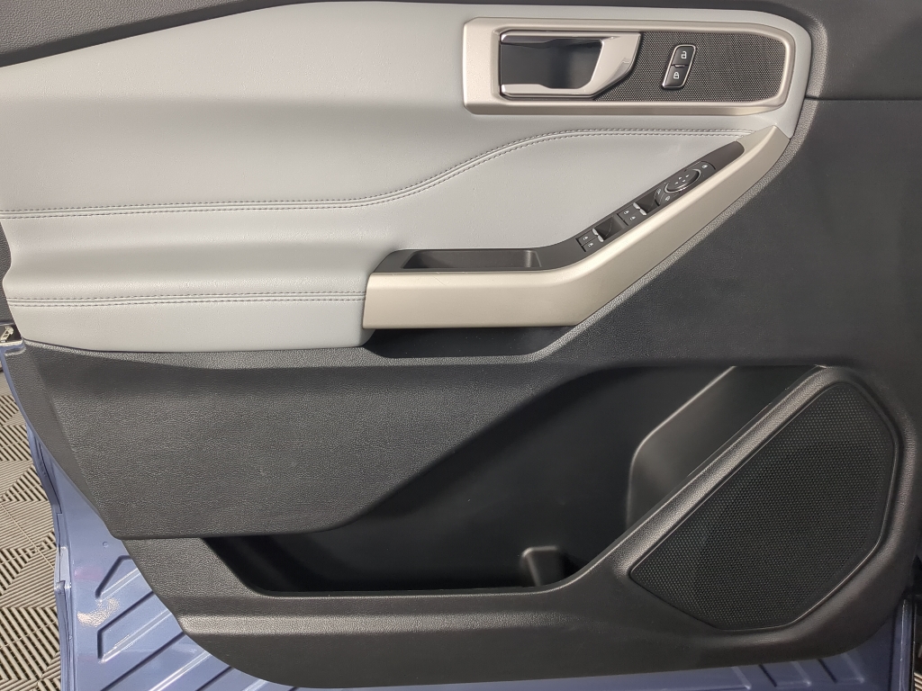 2021 Ford Explorer XLT photo 7