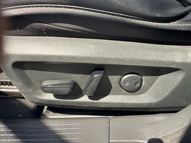 2023 Nissan Rogue SV photo 19