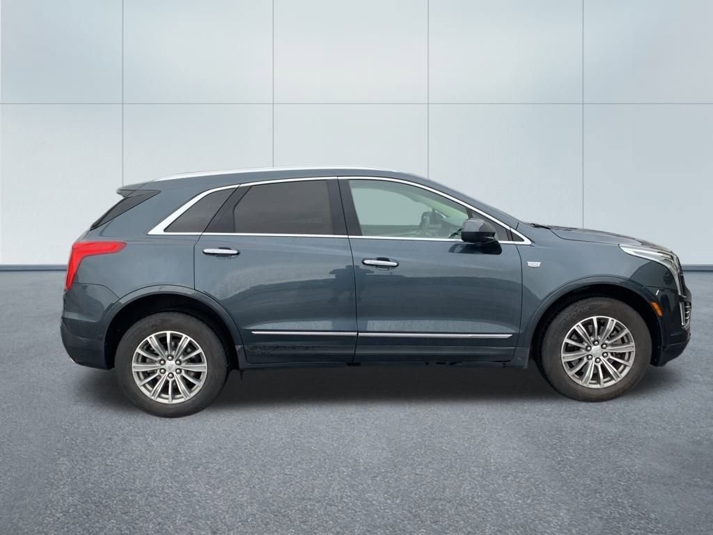 2019 Cadillac XT5 Luxury photo 2