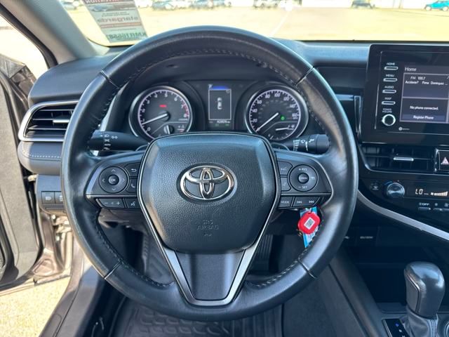 2024 Toyota Camry SE photo 8