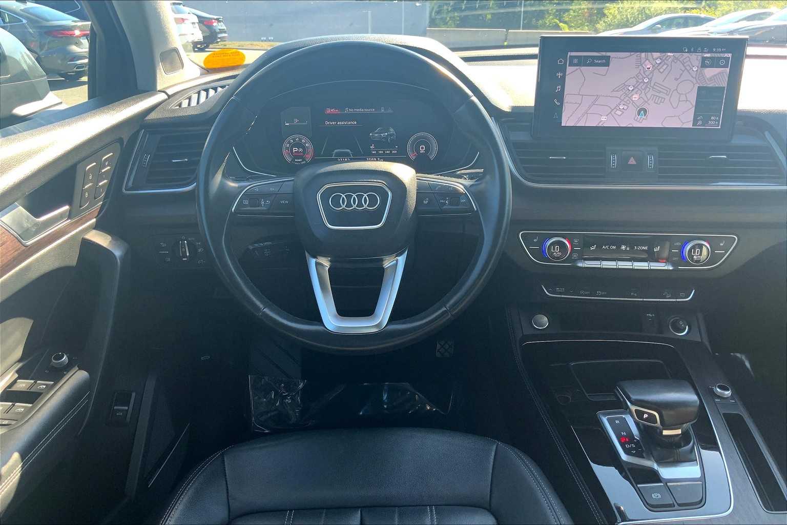 2022 Audi Q5 S line Premium Plus photo 5