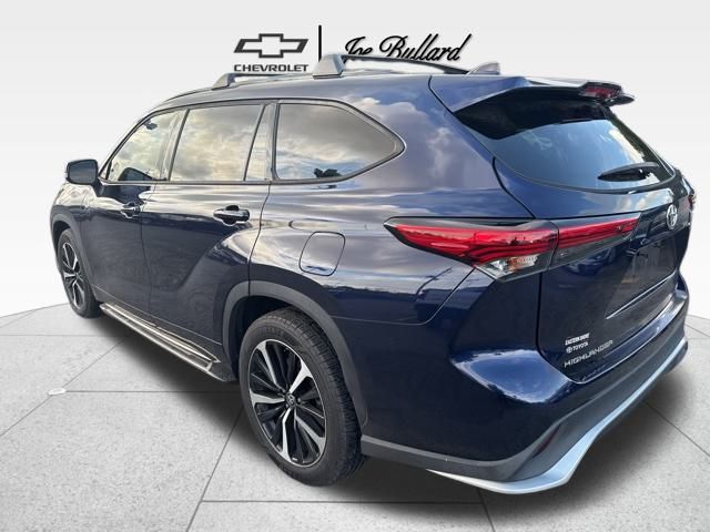 2022 Toyota Highlander XSE photo 3