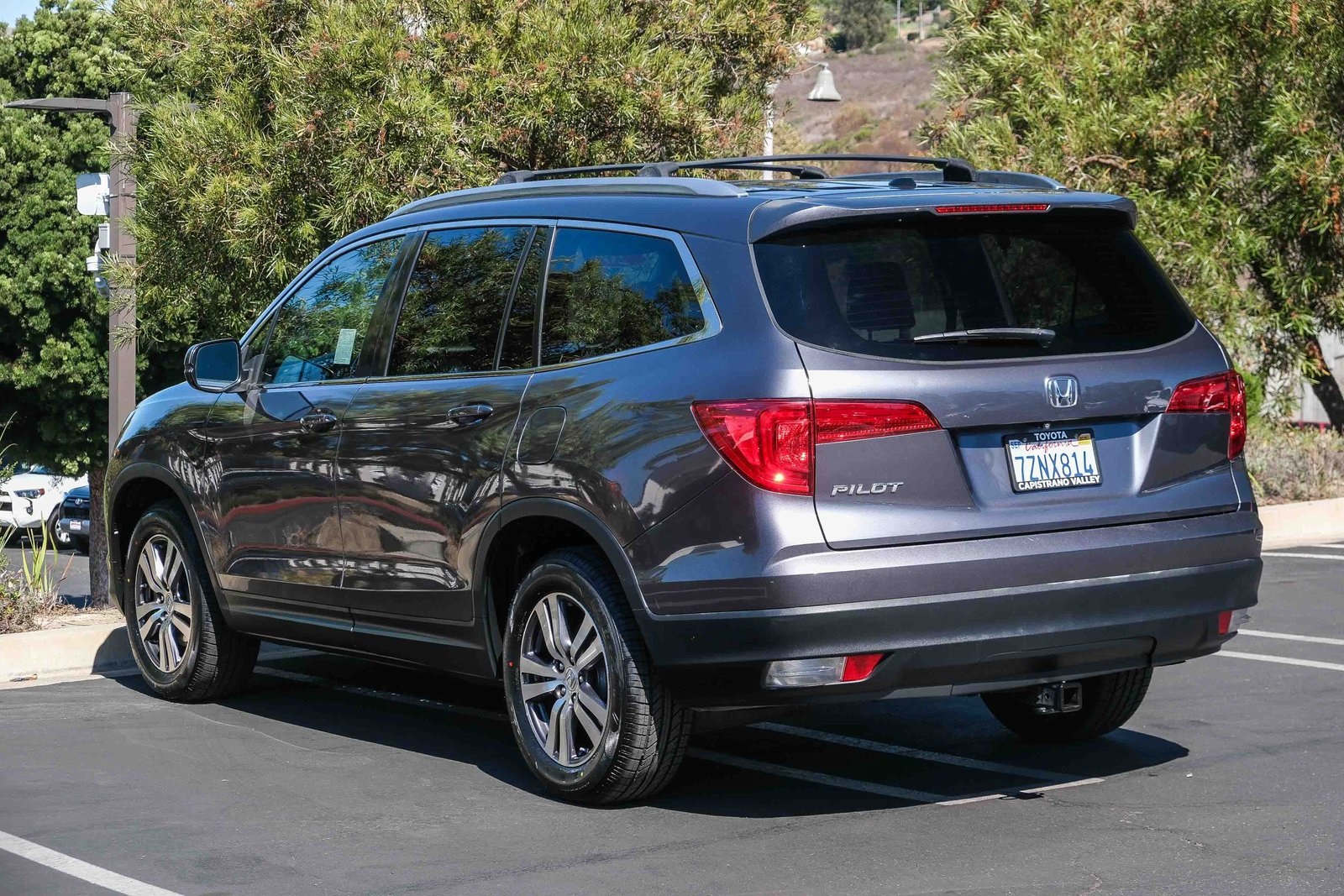 2017 Honda Pilot EX-L photo 8