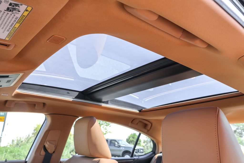 2023 Lexus ES 350 photo 5