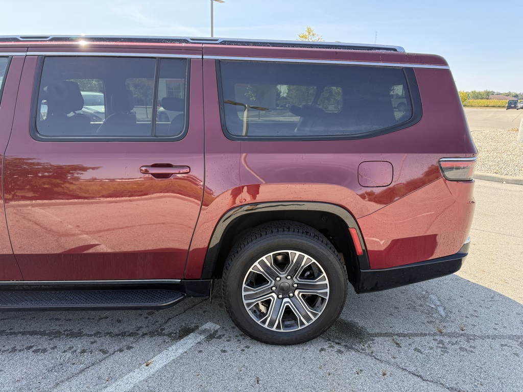 2024 Jeep Wagoneer L Series II photo 4