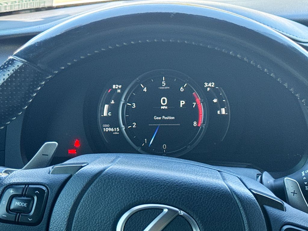 2021 Lexus IS 350 F SPORT photo 2