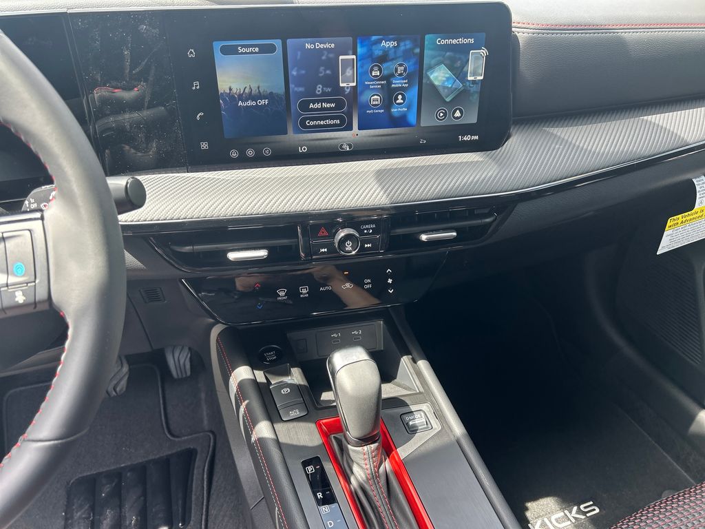 2026 Nissan Kicks SR photo 27