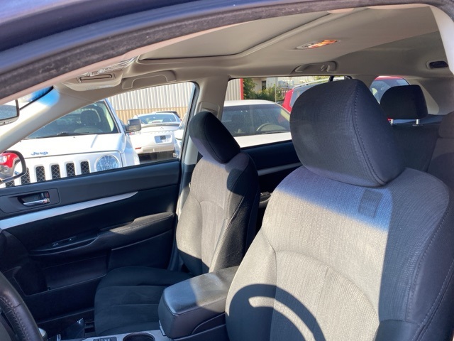 2014 Subaru Outback 2.5i Premium photo 10