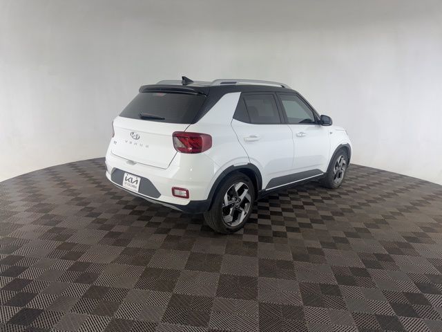 2022 Hyundai Venue SEL Limited photo 4