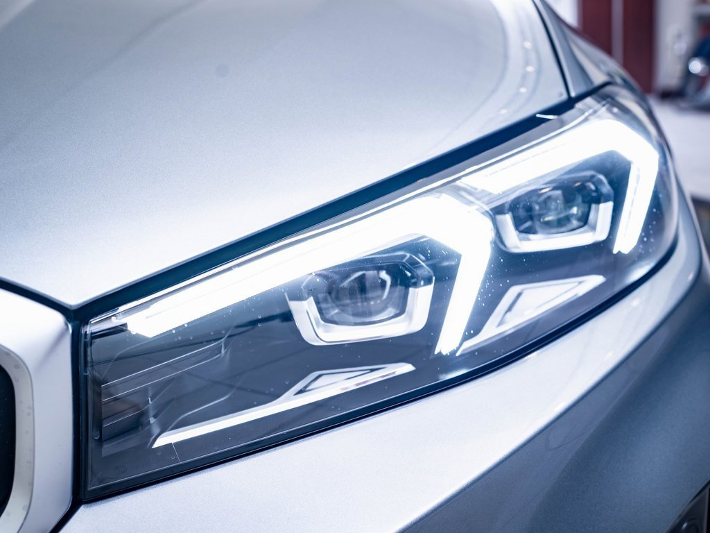 2025 Bmw 330i xDrive Sedan photo 13