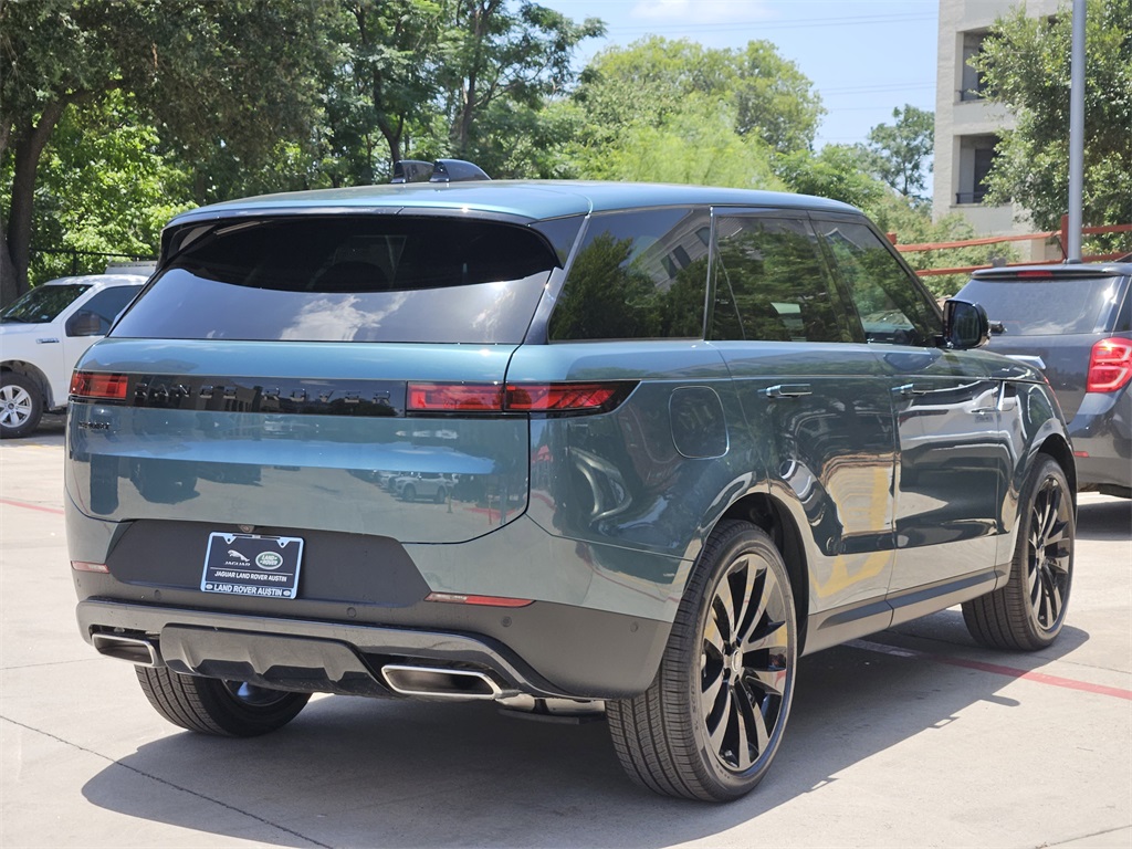 2025 Land Rover Range Rover Sport SE photo 4