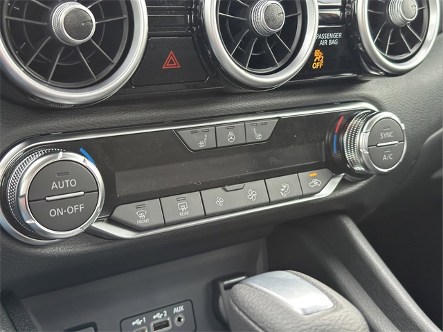 2025 Nissan Sentra SV photo 25
