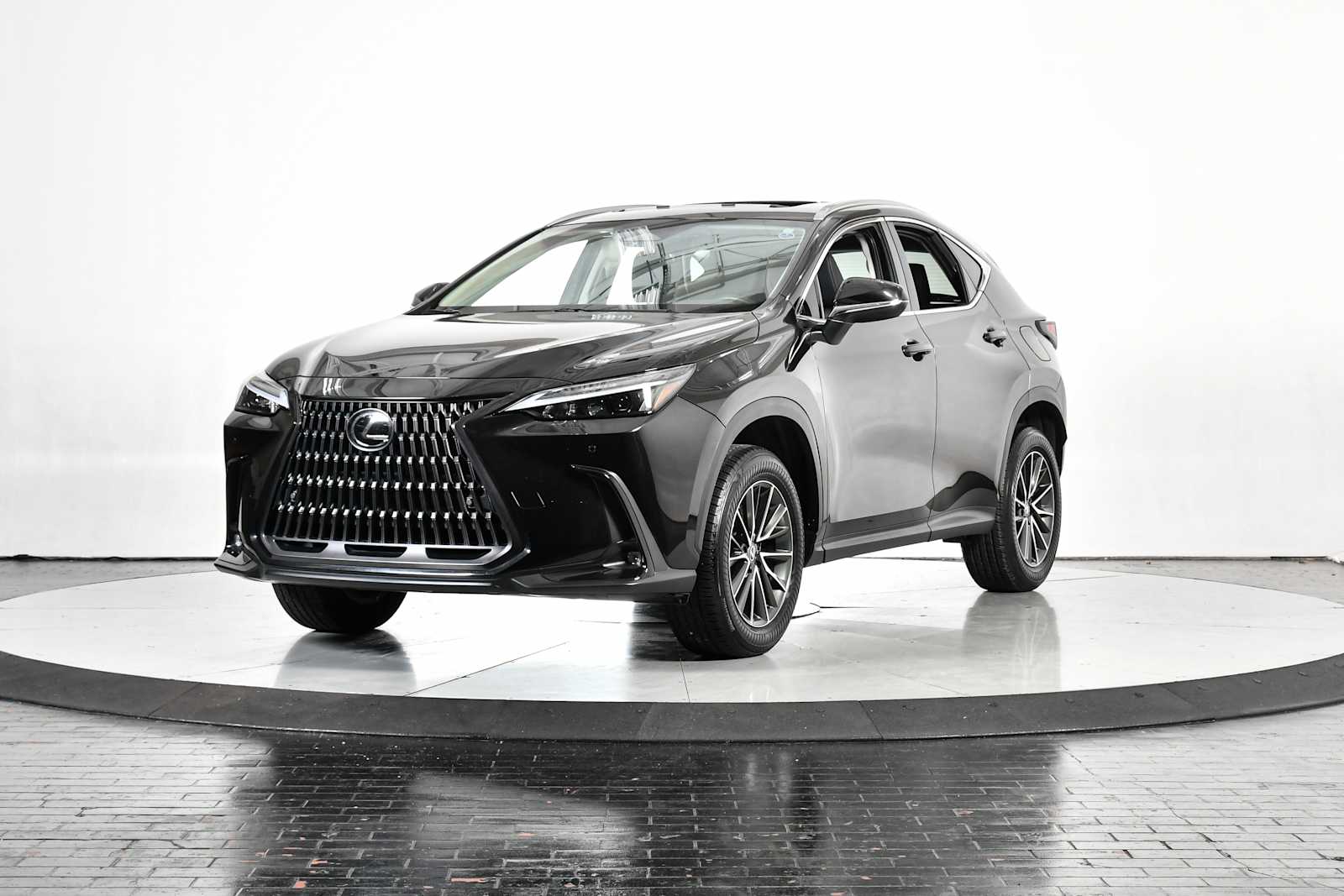 2025 Lexus NX 250's photo