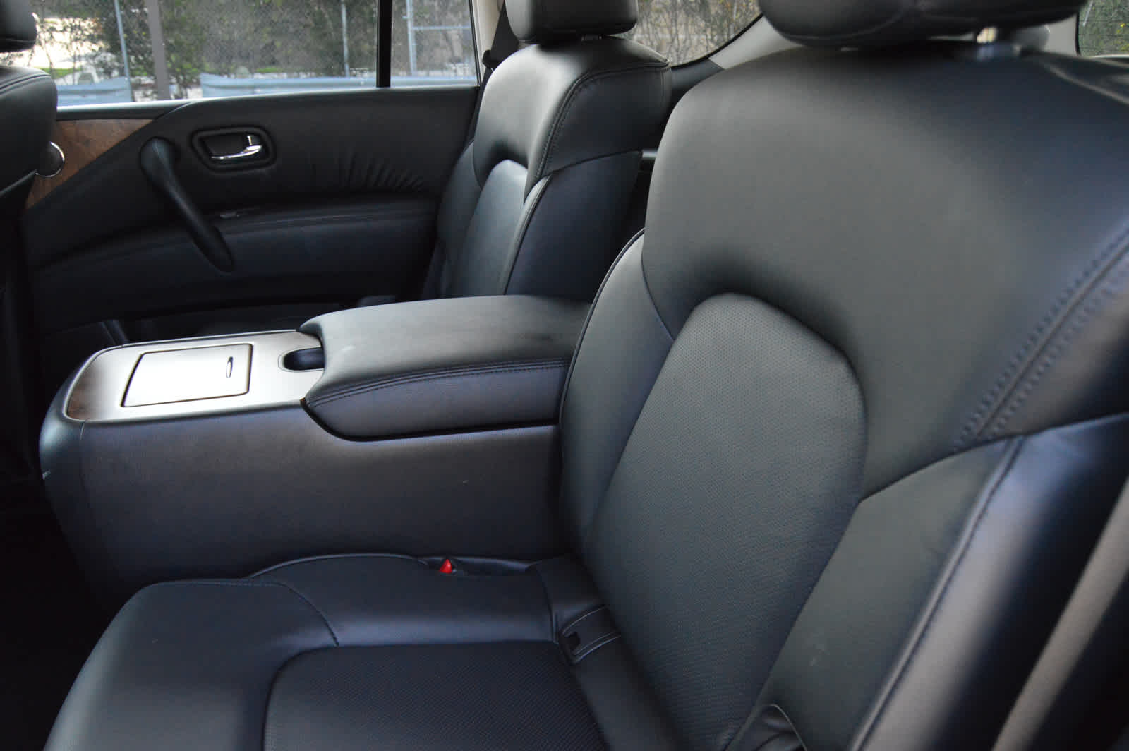 2024 Nissan Armada SL photo 18