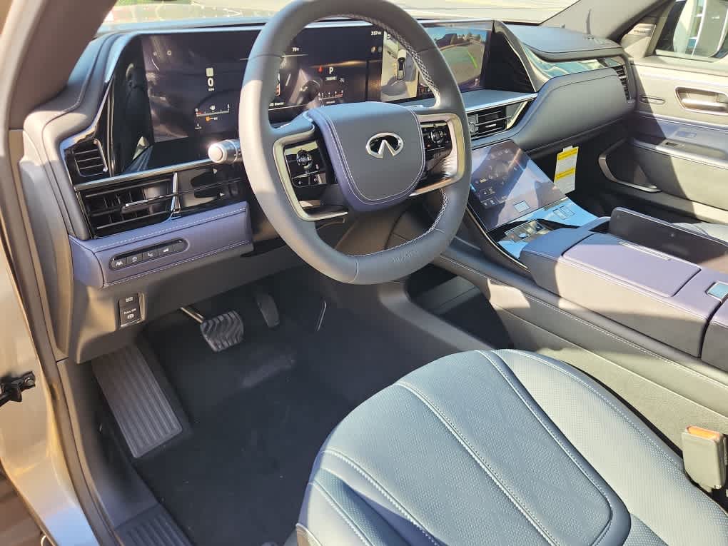 2026 Infiniti QX80 Sensory photo 12