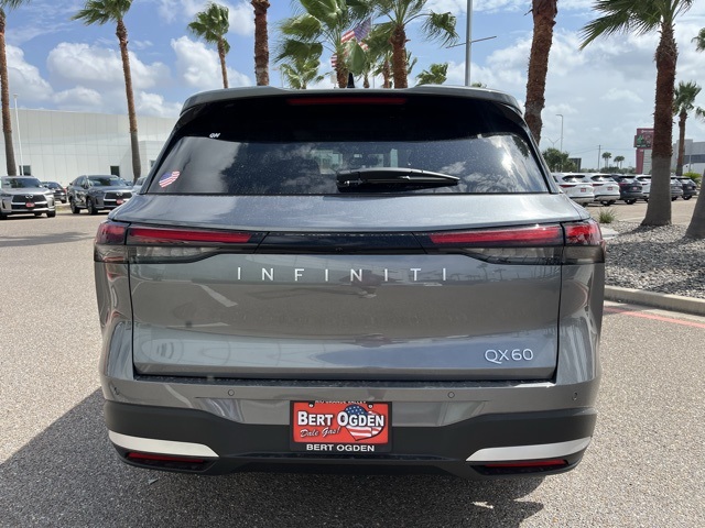 2026 Infiniti QX60 Luxe photo 6