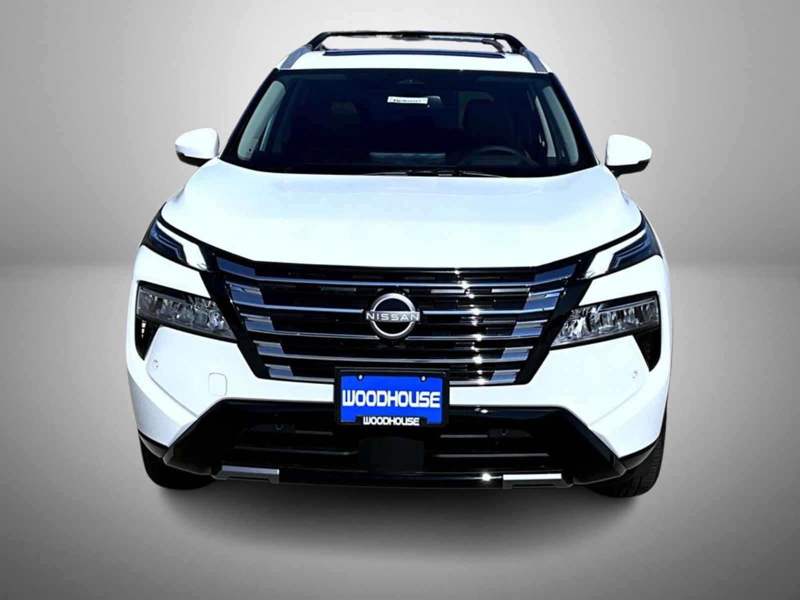 2026 Nissan Rogue Platinum photo 2