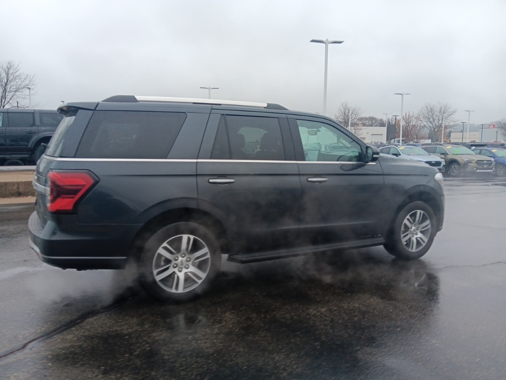 2024 Ford Expedition Limited photo 2