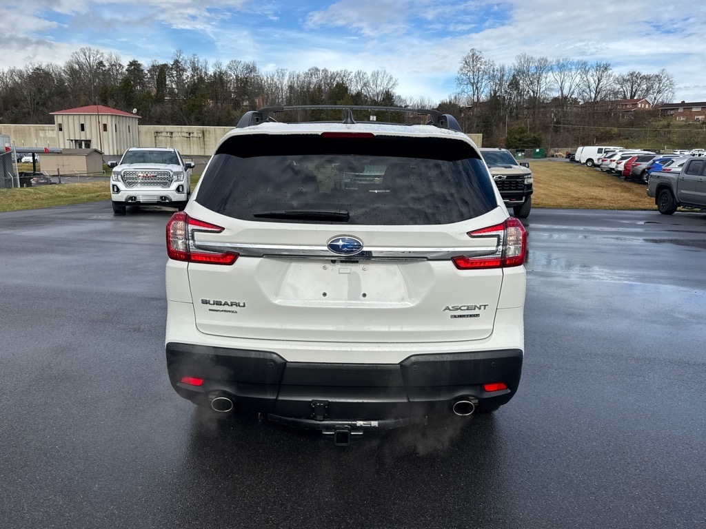 2023 Subaru Ascent Limited photo 3