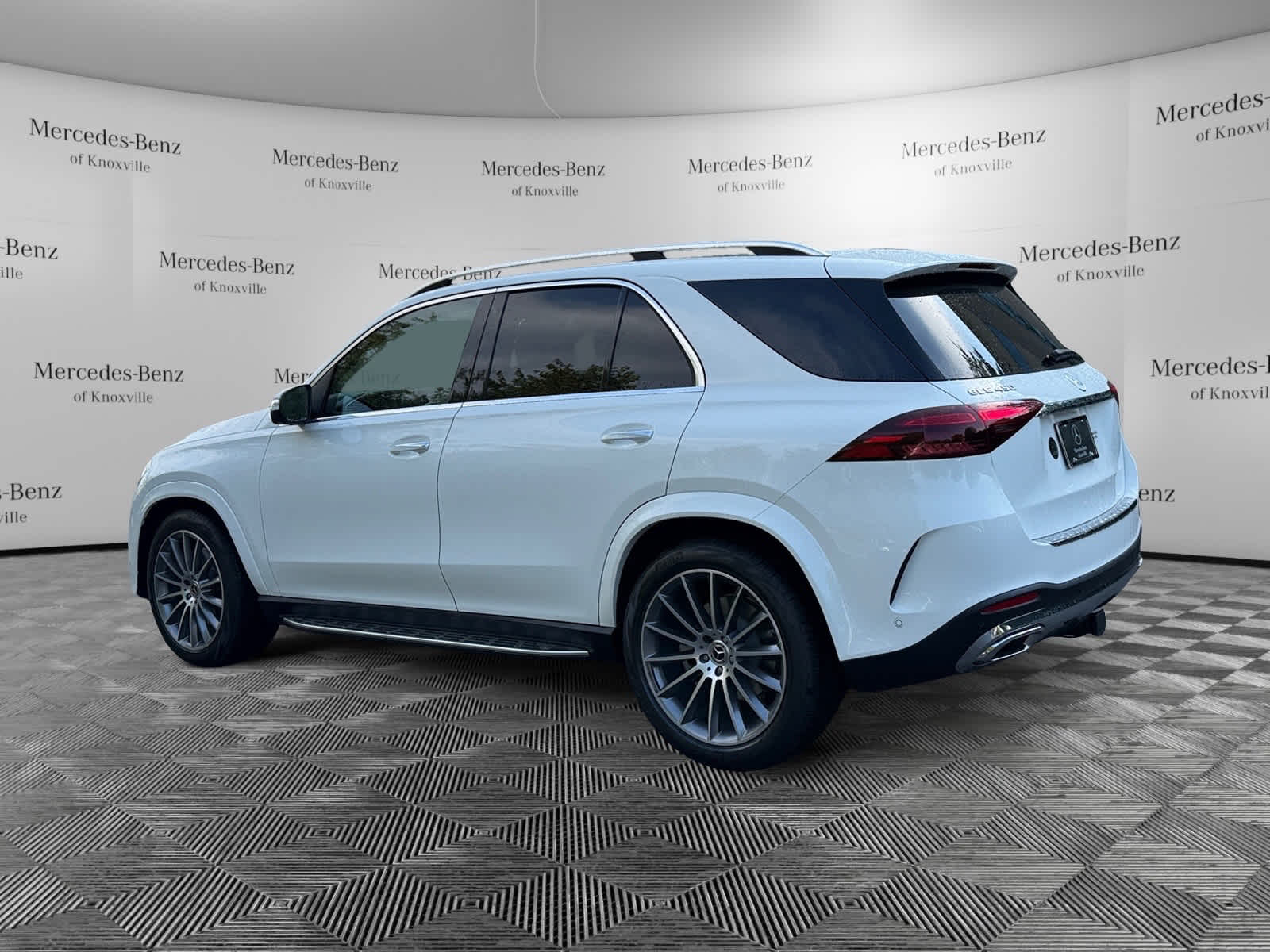 2026 Mercedes Benz GLE 450 4MATIC photo 3