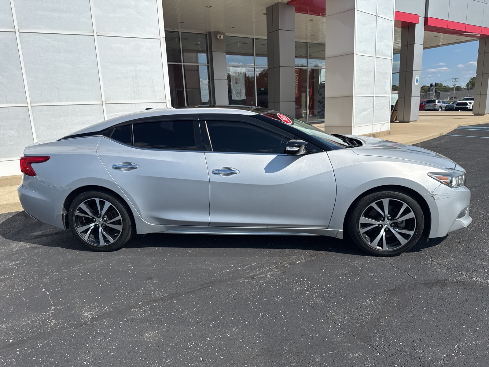 2018 Nissan Maxima SL photo 4