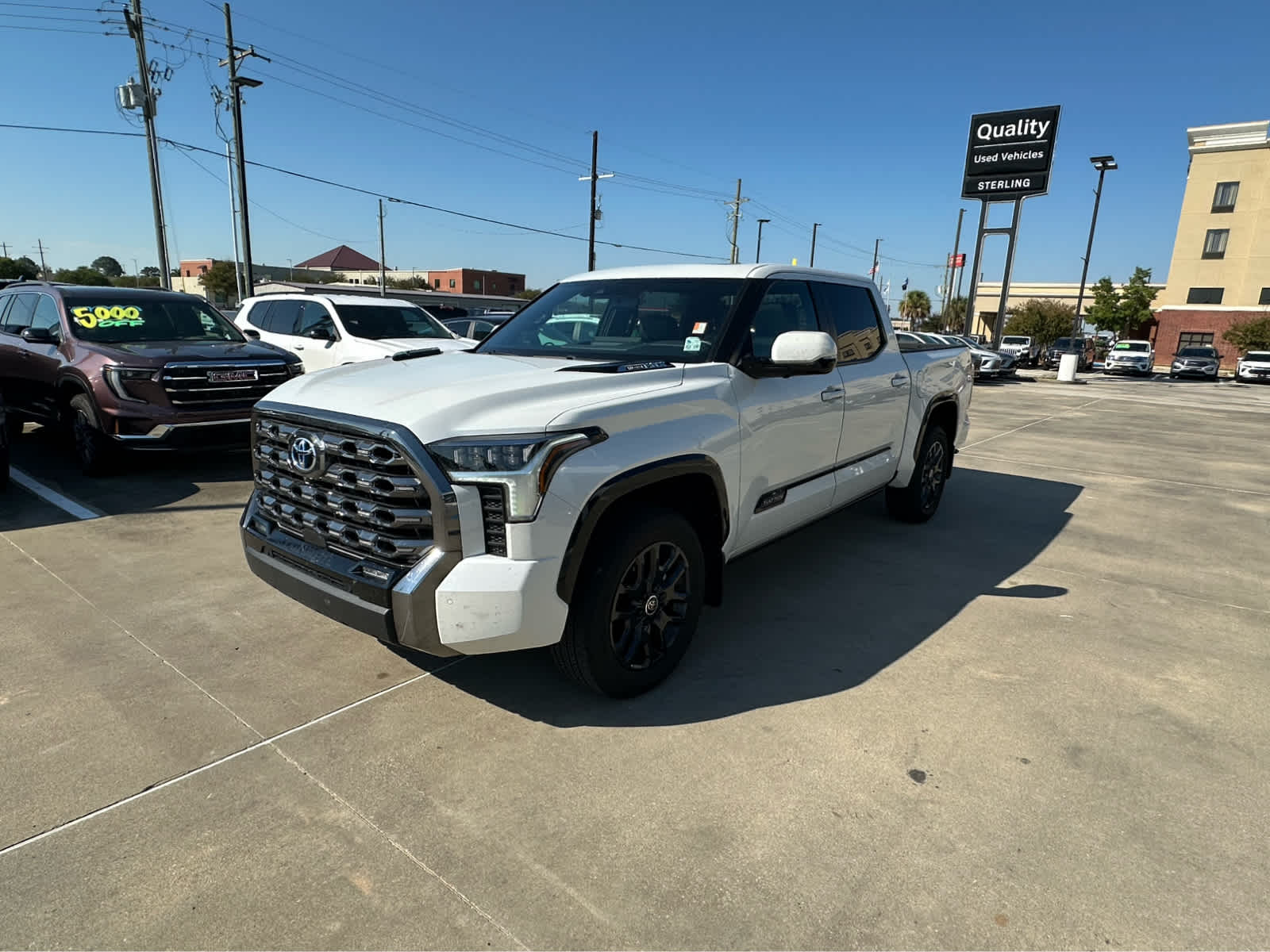 2024 Toyota Tundra Platinum photo 3
