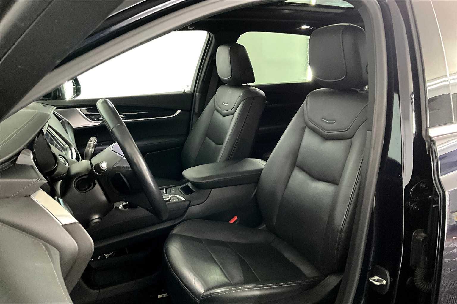 2021 Cadillac XT5 Premium Luxury photo 8