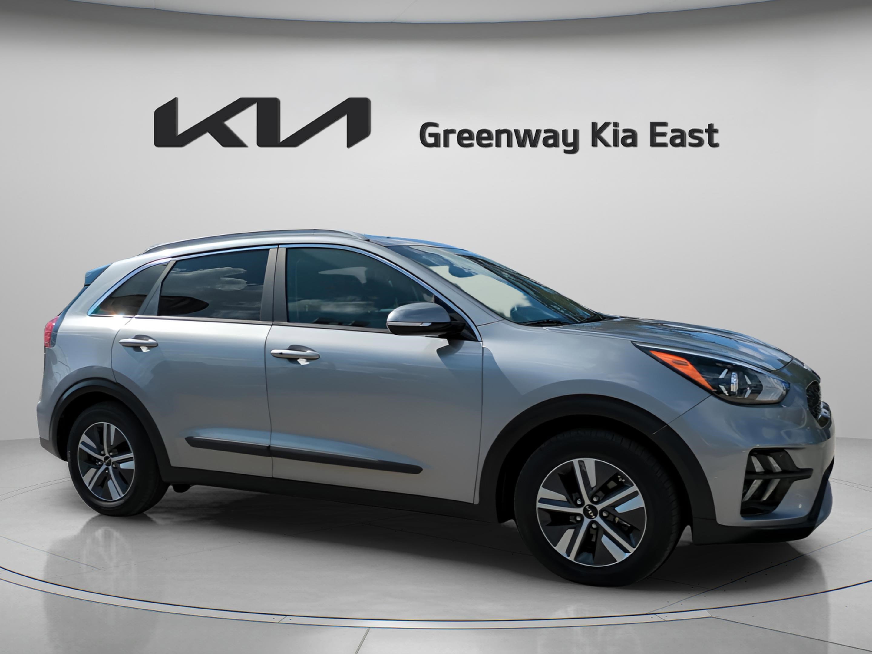 2022 Kia Niro EX Premium's photo
