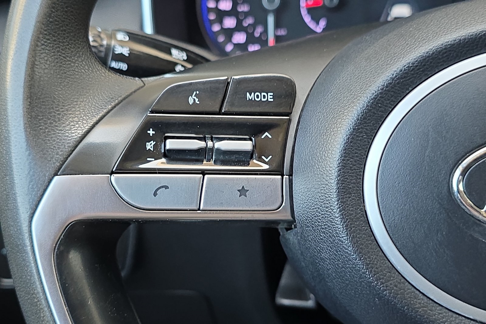 2022 Hyundai Tucson SEL photo 25