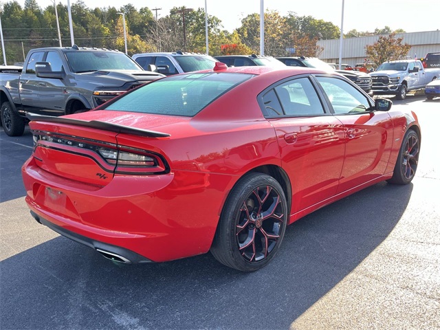 2018 Dodge Charger R/T photo 3