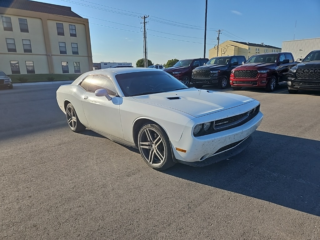 2013 Dodge Challenger SXT photo 7