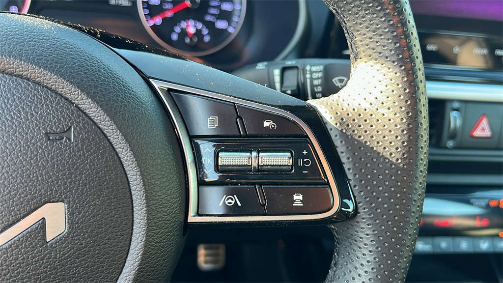 2022 Kia Forte GT-Line photo 14