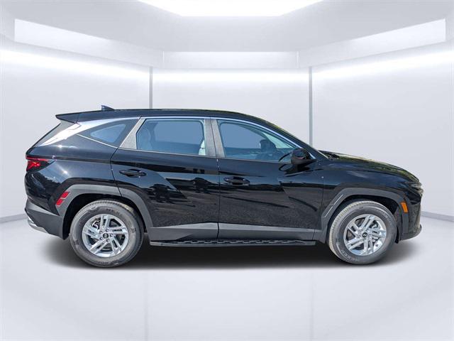 2025 Hyundai Tucson SE photo 2