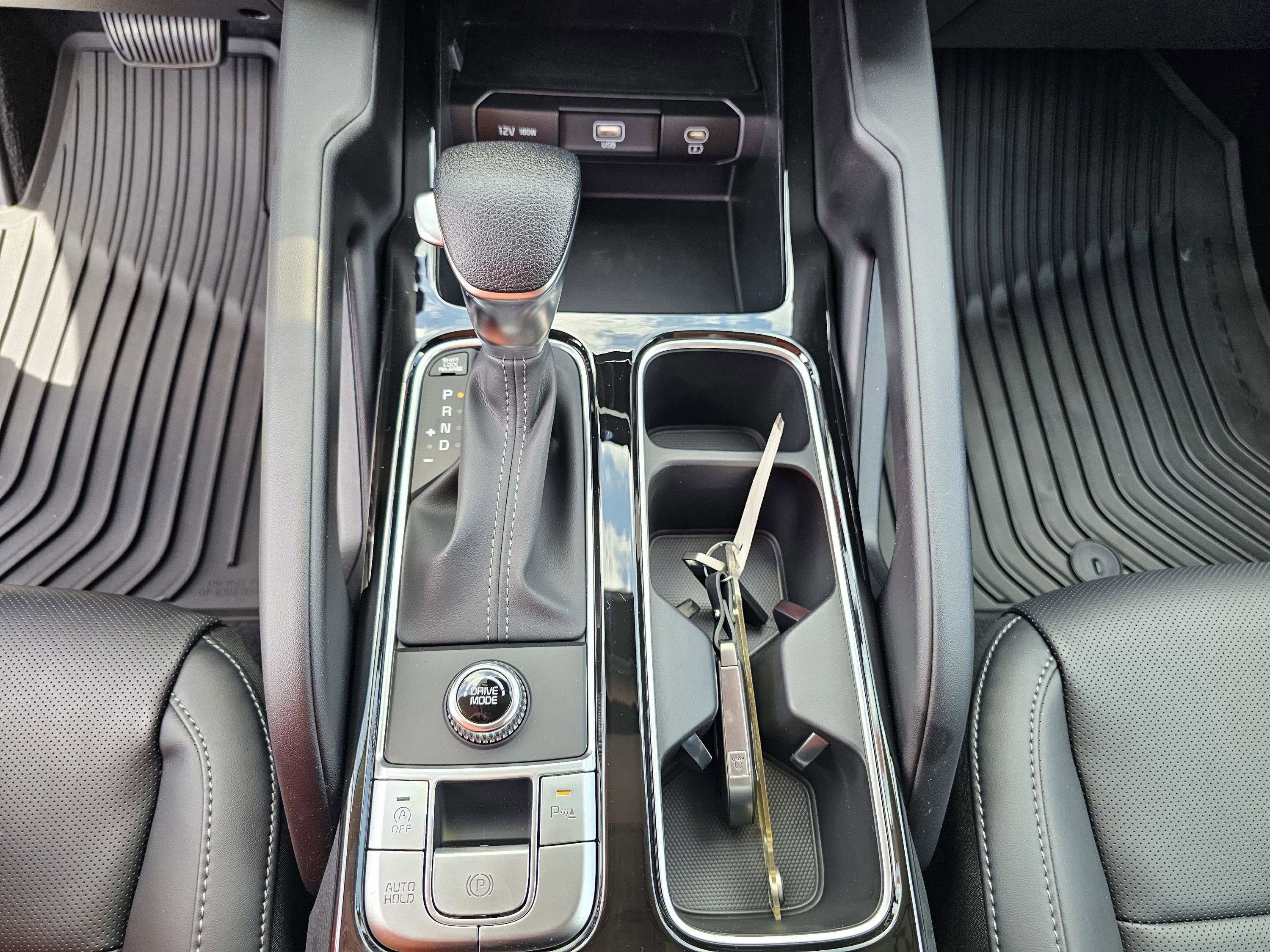 2025 Kia Telluride LX photo 23