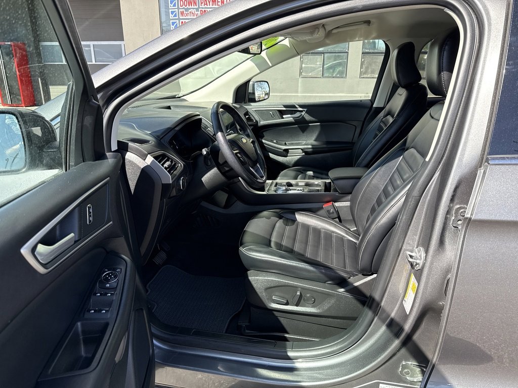 2023 Ford Edge SEL photo 7