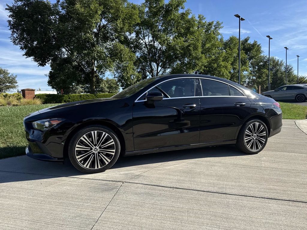 2023 Mercedes Benz CLA 250 4MATIC photo 2
