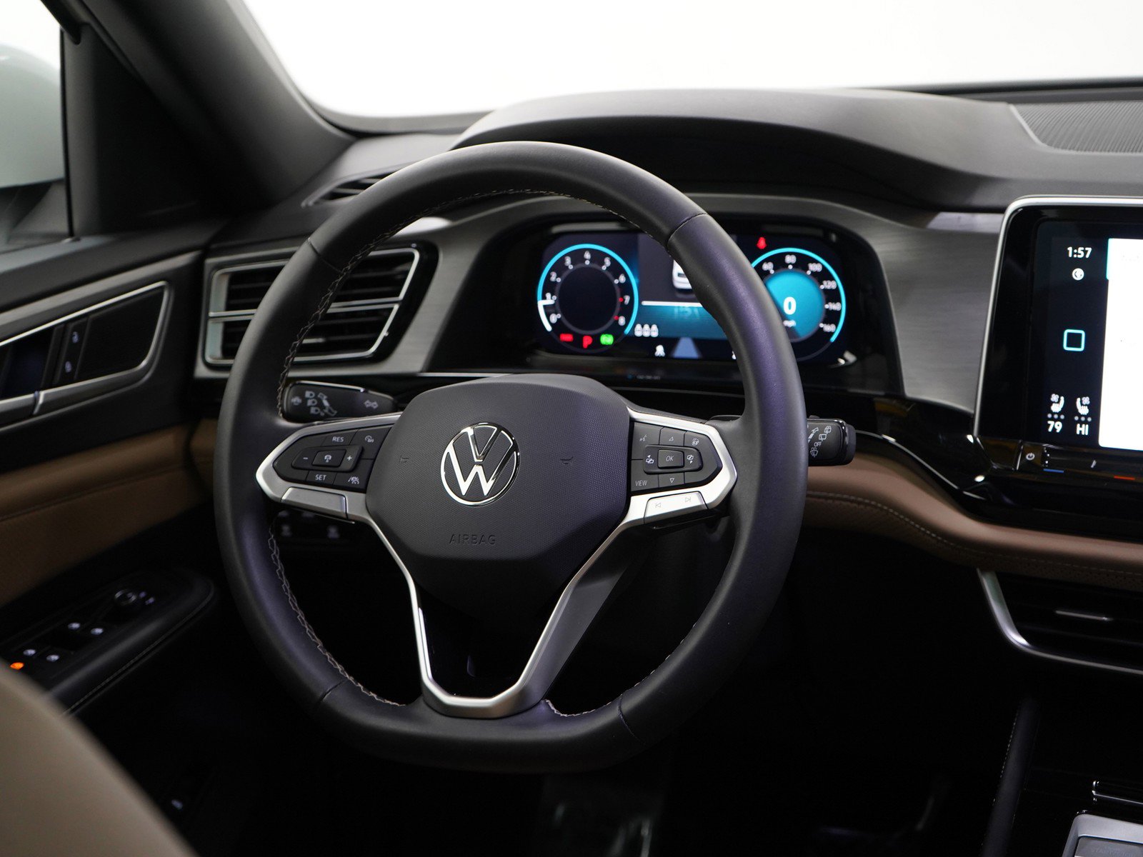 2024 Volkswagen Atlas Cross Sport SE Technology photo 10