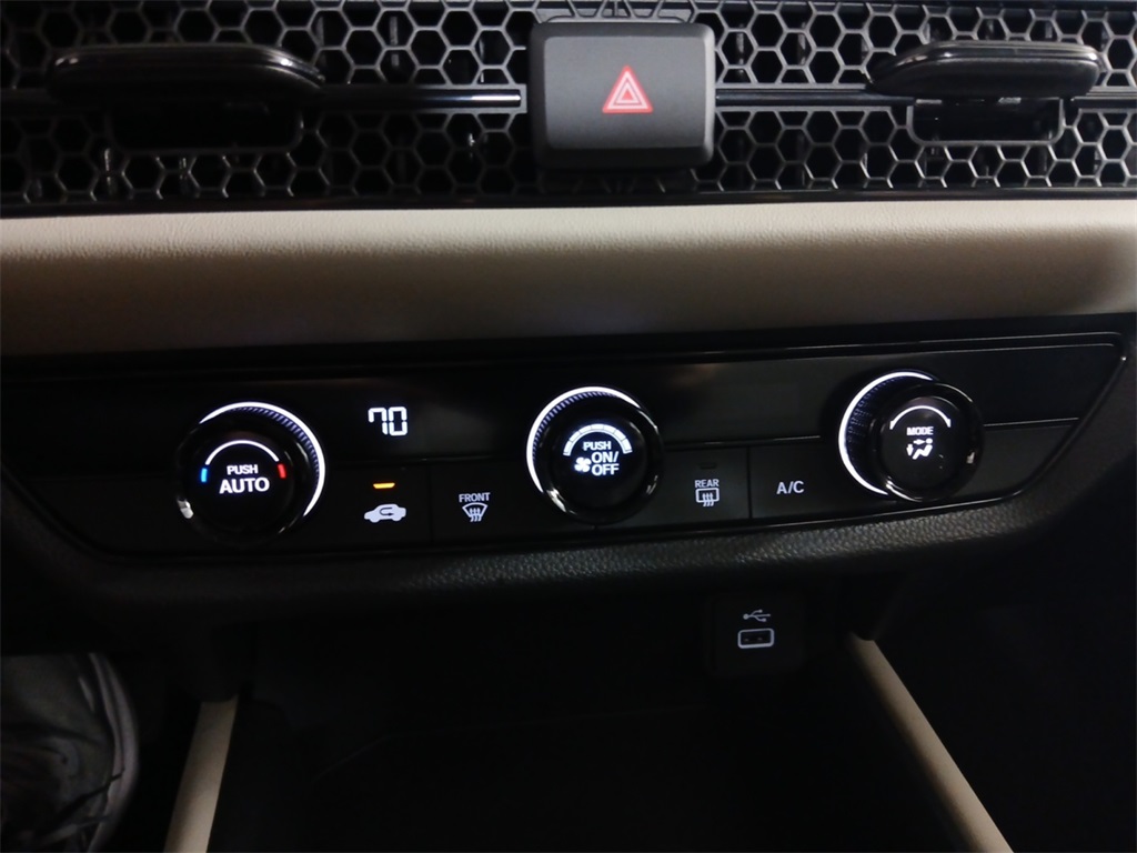 2025 Honda HR-V LX photo 14