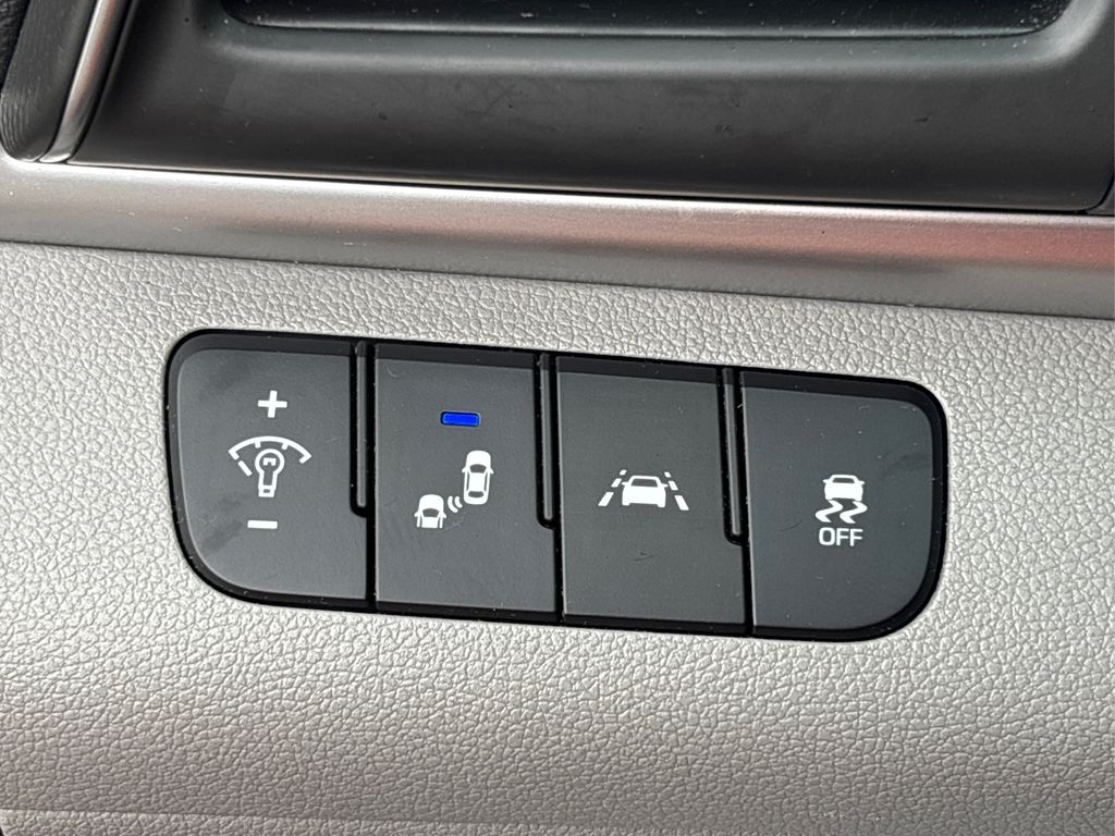 2020 Hyundai Elantra Value Edition photo 31