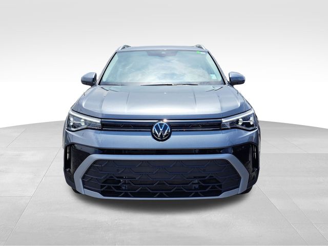 2025 Volkswagen Taos SE photo 10