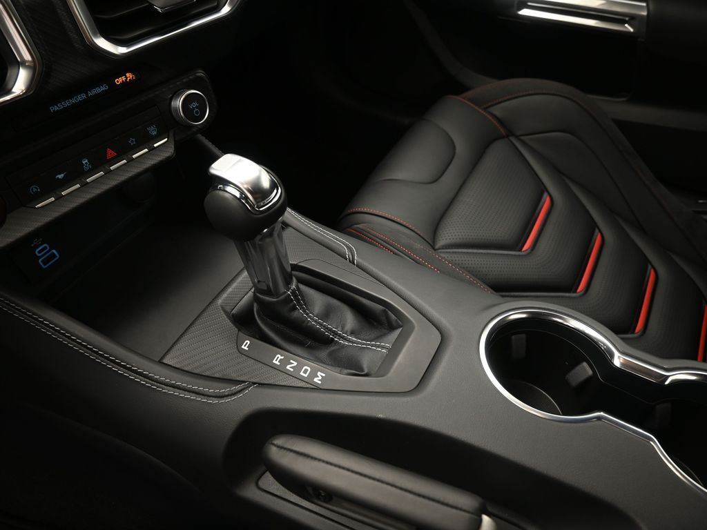 2025 Ford Mustang GT Premium photo 16