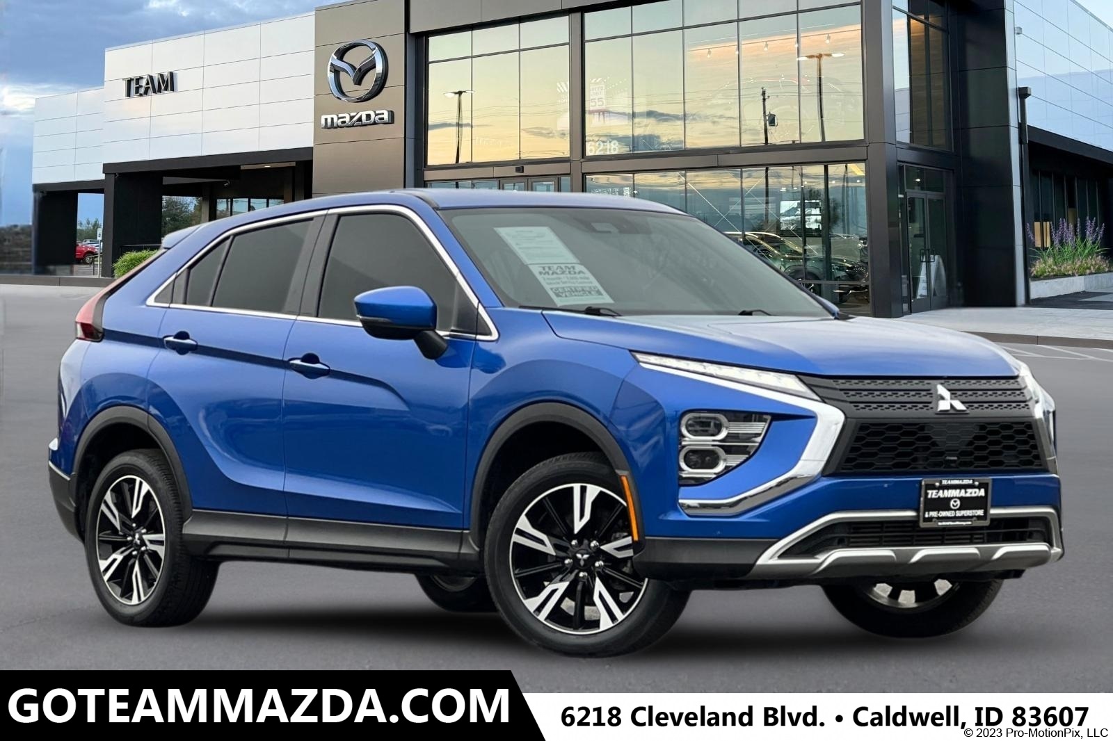 2024 Mitsubishi Eclipse Cross SE's photo