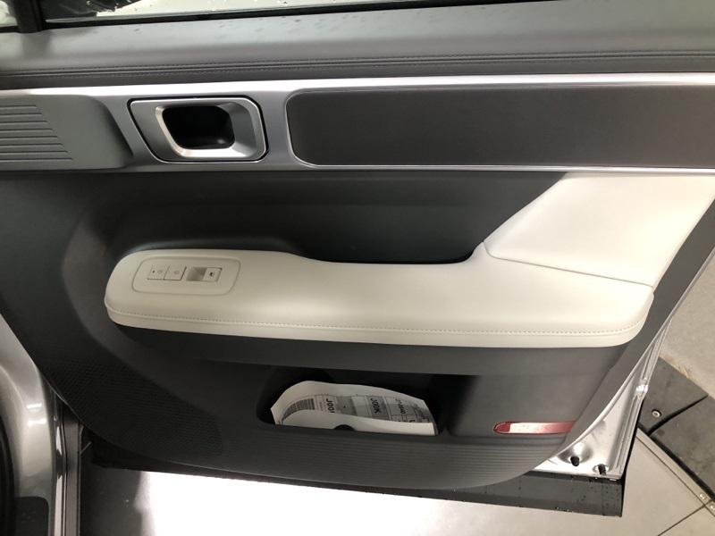 2026 Hyundai Santa Fe SEL photo 11