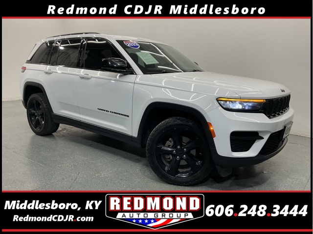 2023 Jeep Grand Cherokee Altitude's photo