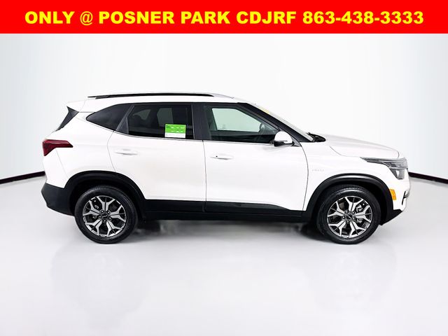 2022 Kia Seltos EX photo 5