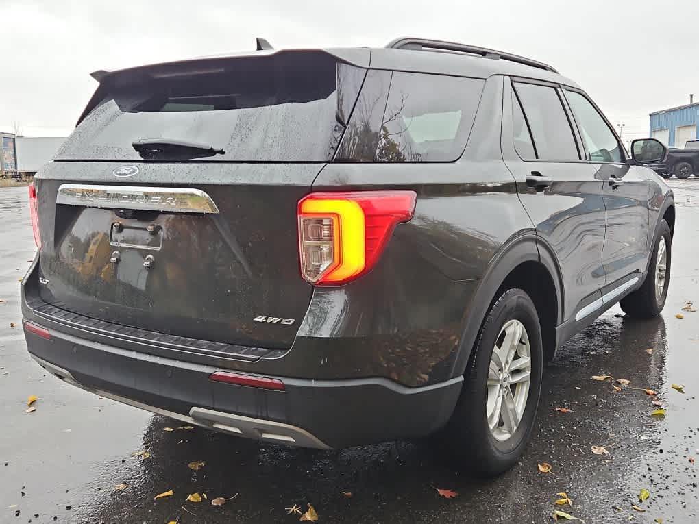 2022 Ford Explorer XLT photo 3
