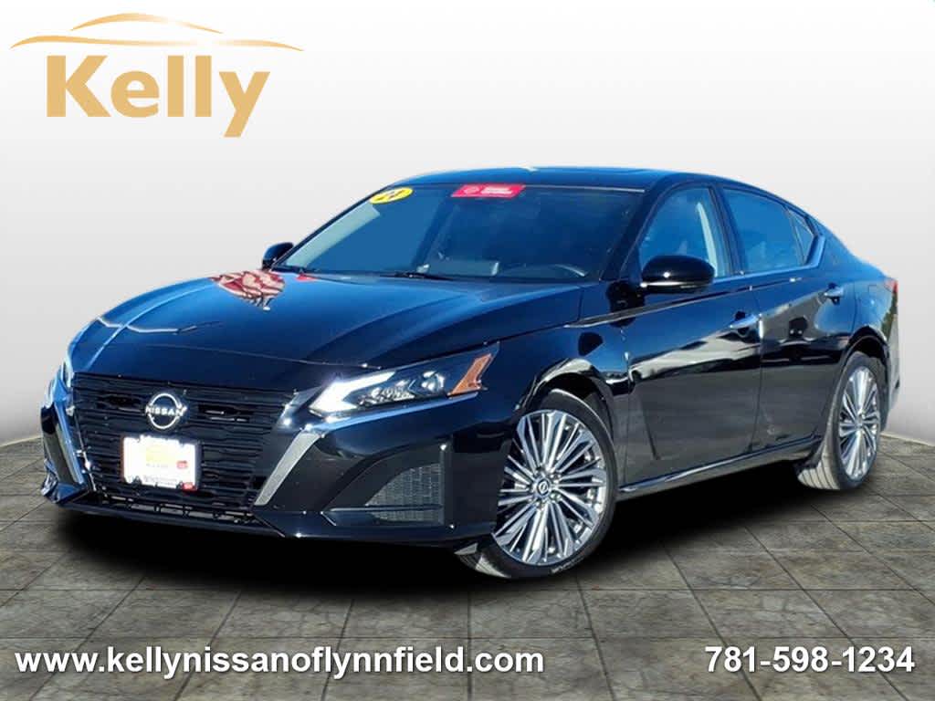 2024 Nissan Altima SL's photo