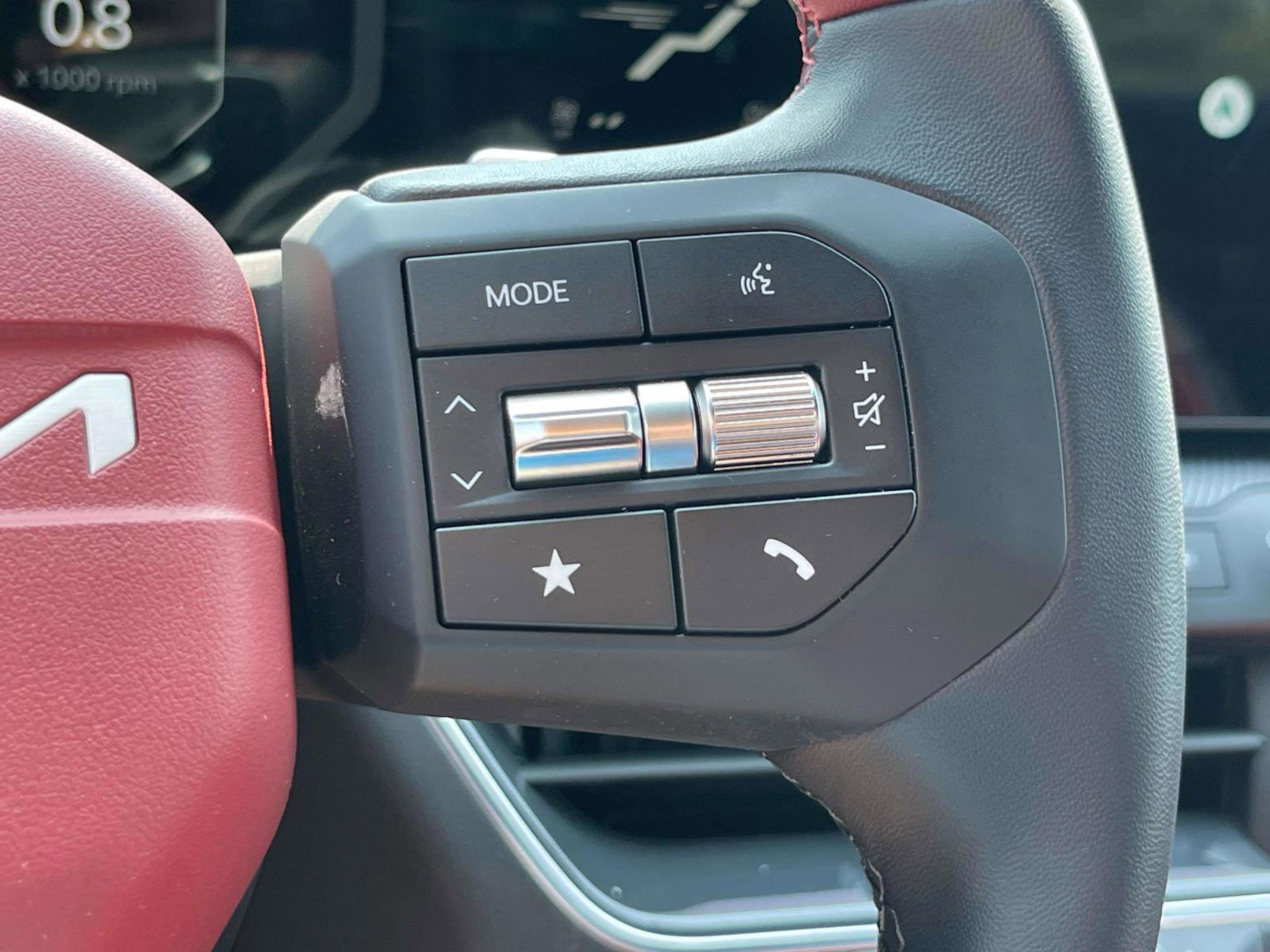 2025 Kia K4 GT-Line photo 27