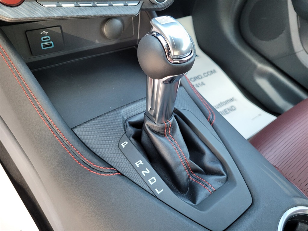 2025 Ford Mustang EcoBoost Premium photo 18