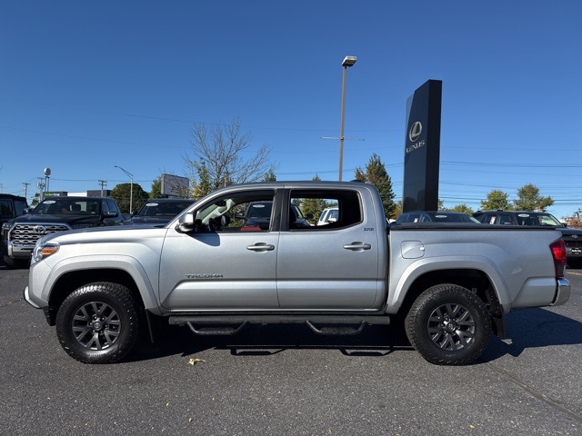 2022 Toyota Tacoma SR5 photo 6
